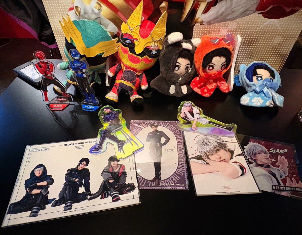 PlusOne_Zero_'s tweet image. 久々のせんれす‼️

友ちゃんが特オタ兼ｼｬﾑｽくん推しなのでバタバタしながらいろんな写真撮ってました📸
多分改装前最後のせんれす来店だったけど特典たまたまｺﾞﾚﾝｼﾞｬｰ&amp;amp;ｺﾞｼﾞｭｳｼﾞｬｰ引けて運命すぎました......