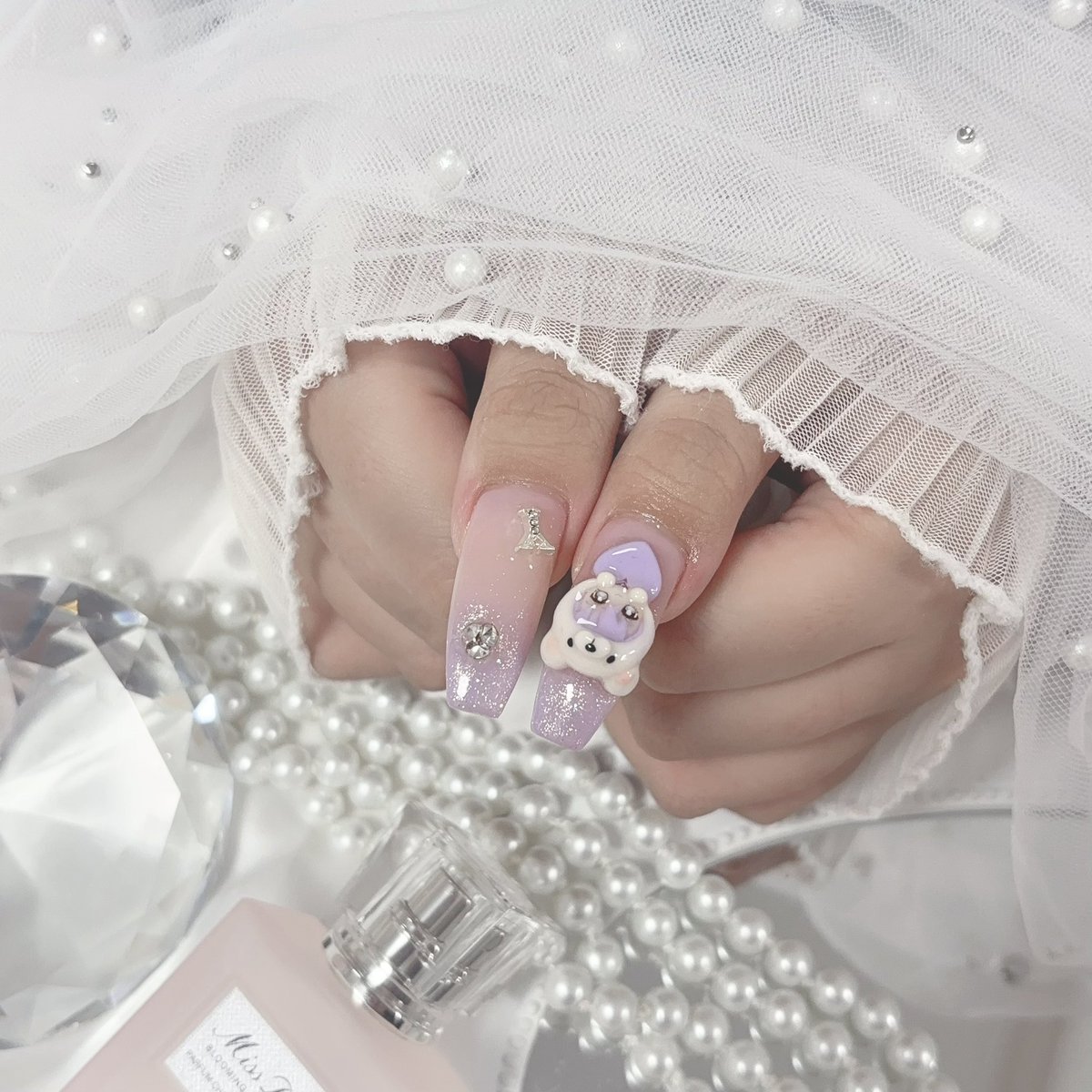 今回のために爪も実は可愛くしてました🧸💜