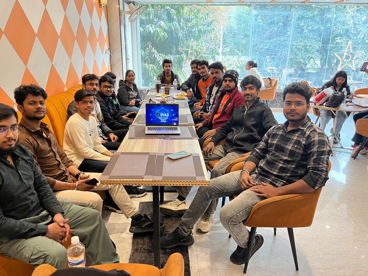 _socalledvedant's tweet photo. Great vibes, smarter conversations, and an amazing community 💙
@Pi42Exchange Prayagraj meetup snapshots — learning, networking, and growing together. 🚀
@prayagrajtc @sandybcsald
#Pi42 #Prayagraj #CryptoCommunity #Web3Meetup https://t.co/8iWlANz1b0
