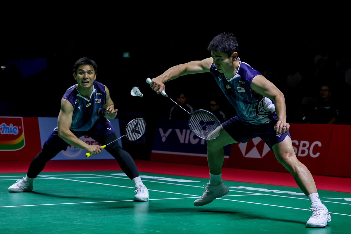 Tahniah Sze Fei - Izzuddin.

Kemenangan anda melengkapkan dominasi Malaysia di Jakarta. 🇲🇾🏸

Di Istora Senayan, Malaysia mempamerkan prestasi luar biasa - menang 3 daripada 5 gelaran Indonesia Masters 2026 (Super 500).

🏆 Beregu Campuran: Tang Jie - Ee Wei
🏆 Beregu Wanita: