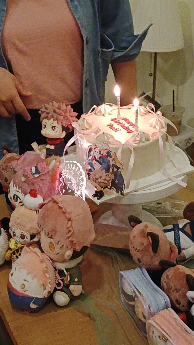 jiejiequanxi's tweet image. AYO KITA RAYAKAN ULTAH YUUJI LAGIYY🥳🥳🥳