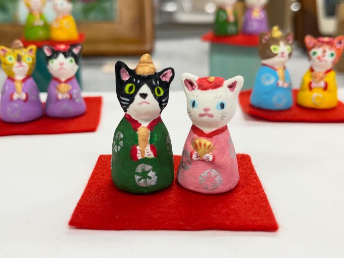 mamenekosennin's tweet image. 豆猫雛は、お内裏様お雛様各8名でしたが、昨日今日で5カップル♡成立🎎しました。
皆さんお相手を選ぶときはじっくり真剣でした？！
(今回、好きな組み合わせで選んでいただいています)

#小さきものへのまなざし 
#吉祥寺ギャラリーPlus
1/21〜27