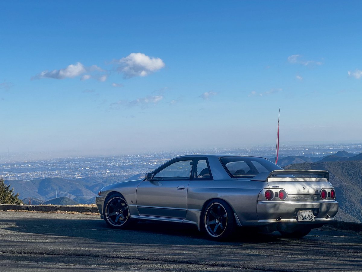 近くの山までドライブ