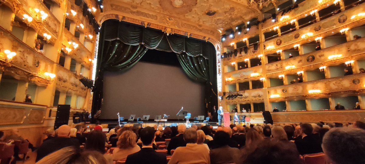 Giorno della Memoria: "per fare davvero i conti con la Shoah non dobbiamo più rivolgere lo sguardo soltanto al passato". Sergio Mattarella