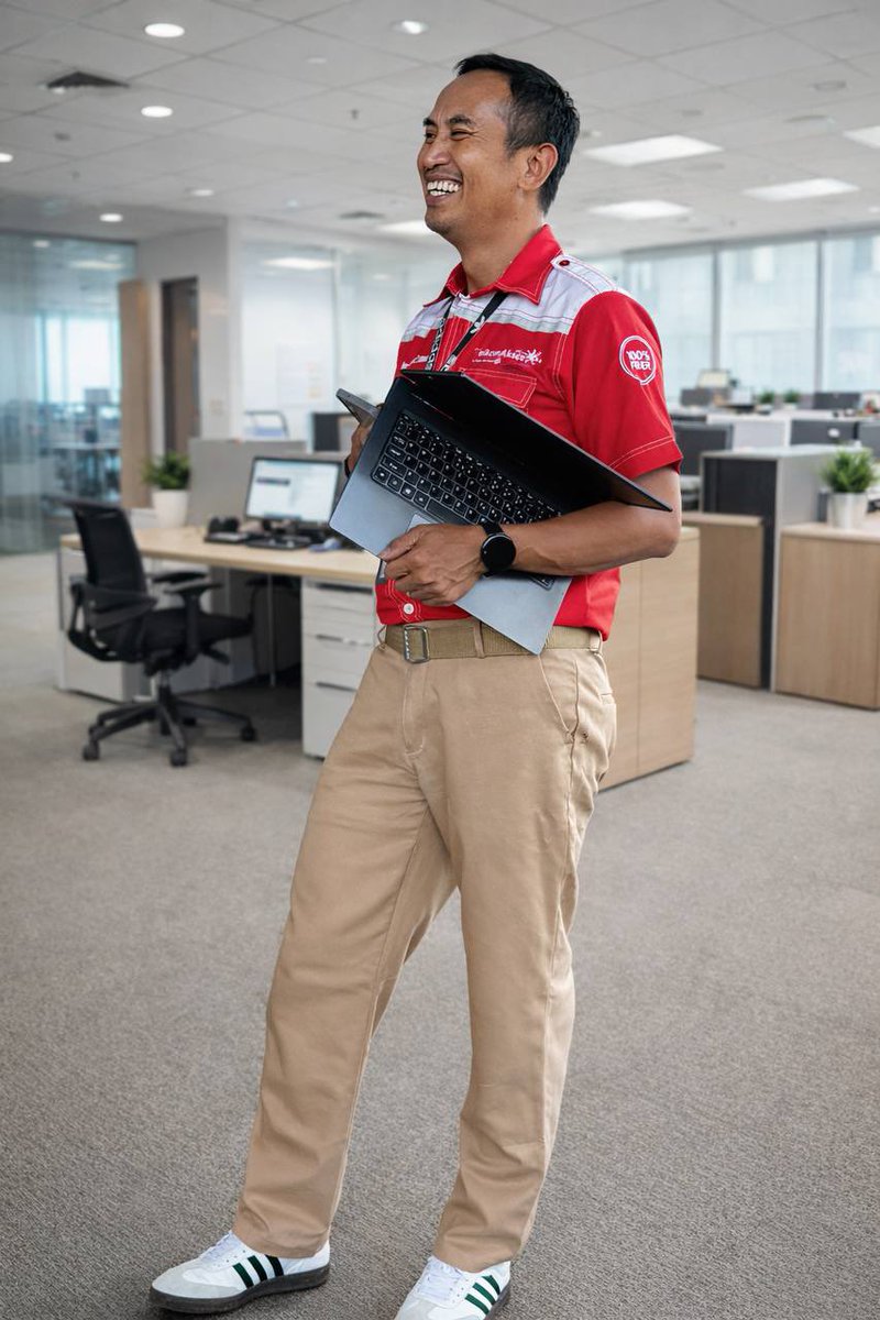 <a href="/iPopBase/">Indonesian Pop Base</a> Please stop ngira beliau OB😭 walaupun penampilannya sederhana, dia karyawan BUMN gua seruangan dan sumpah dia hari” kalau ke meja gua selalu bikin ketawa, beliau juga pernah antar gua pulang bareng 🥹☝🏻 padahal beda arah, pokoknya he deserve back his famous