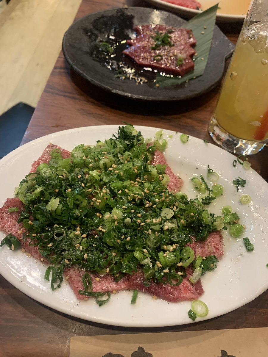 厚切りねぎ塩タンのねぎを無駄にせずに食べるレベルまでまだ人類は辿り着いていない