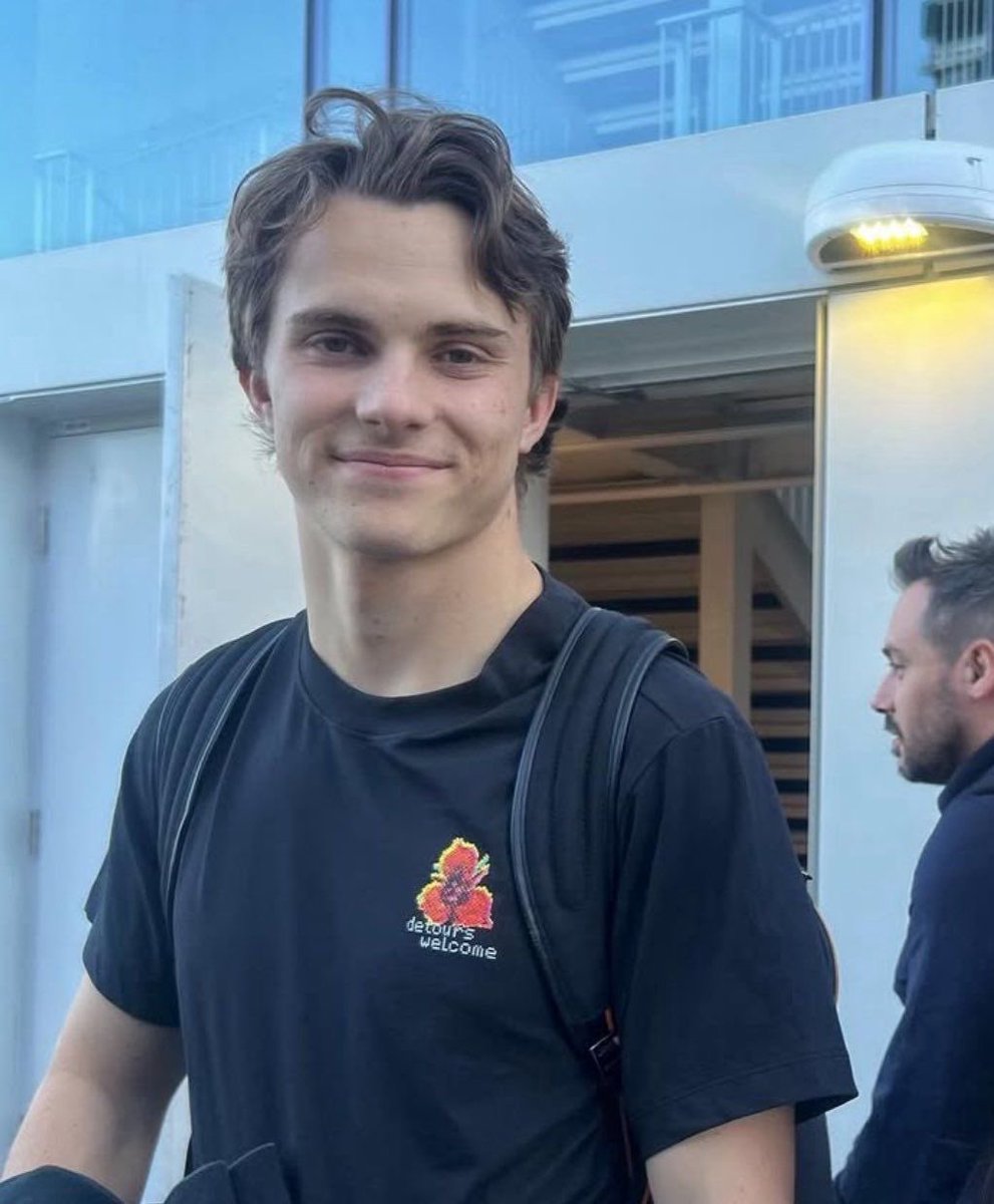 daily oscar tweet media