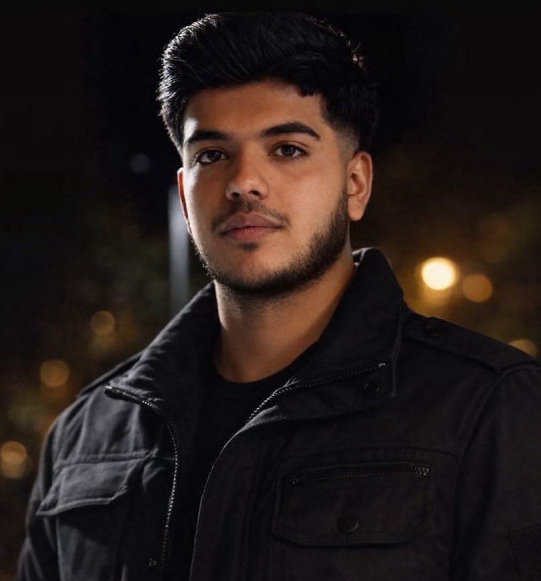 Realneo101's tweet image. "If the Islamic regime kills me, I want the whole world to know my name."

Let the whole world know his name. #MiladHassanzadeh
#میلاد_حسن‌زاده