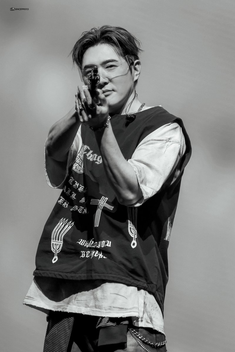 20260124 Dan STUDIO

Freeze! Hands up! 🔫
#안데니