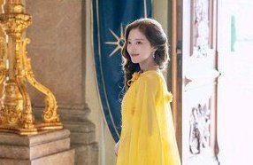 I agree, the story doesn’t really suit the actors. If I want to watch a Victorian-era story, I’d rather watch a European movie it fits them better. 
For me , I will watch this drama bc of this Actress 👉👈

#TheRemarriedEmpress