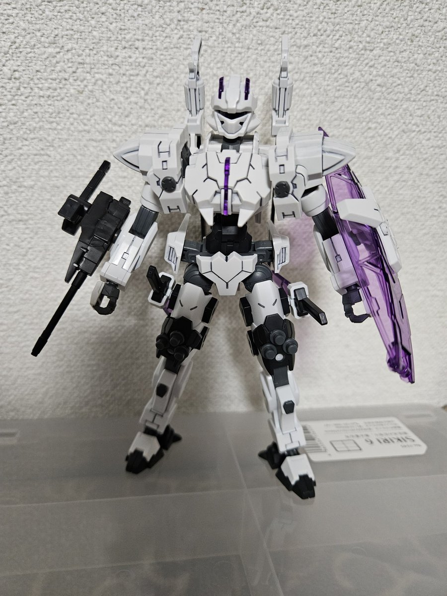 コンテ終わって、組み替えていた機体を戻していた時になんかレヴィニクスって何かに似てるように感じて、スペースクラフトのランチャーを腕につけたらエルガイムだと気づいたので、そのうちエルガイムっぽくしてみようと思います
 #30mm