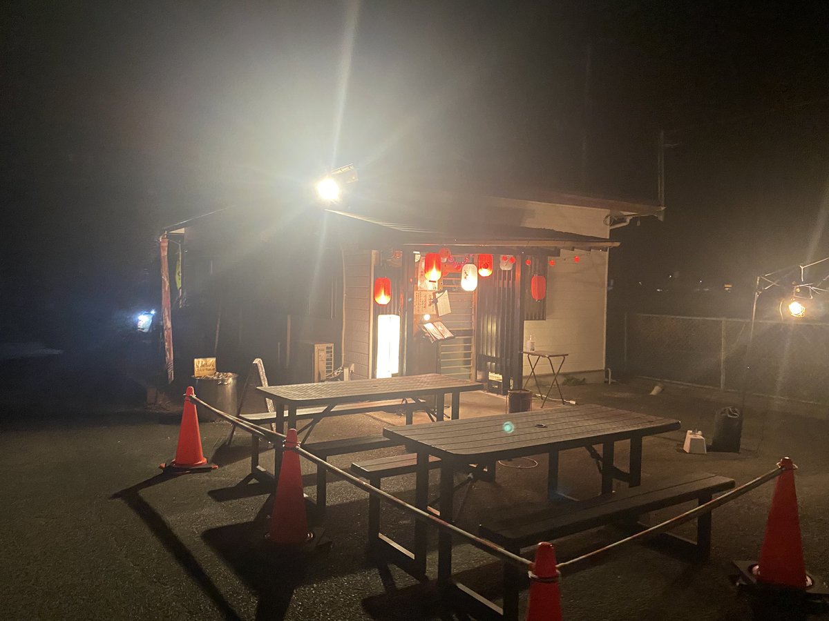 6dotEight's tweet image. へうげもの
深夜の南相馬に一条の光あり。休日の夜中に往復4時間目処でまったりと車散策するのが好きなんだが、ここの油そばはドライブの目標地にピッタリ
麺も美味しいし、店内はずっとアニソンが流れていて気分が良い