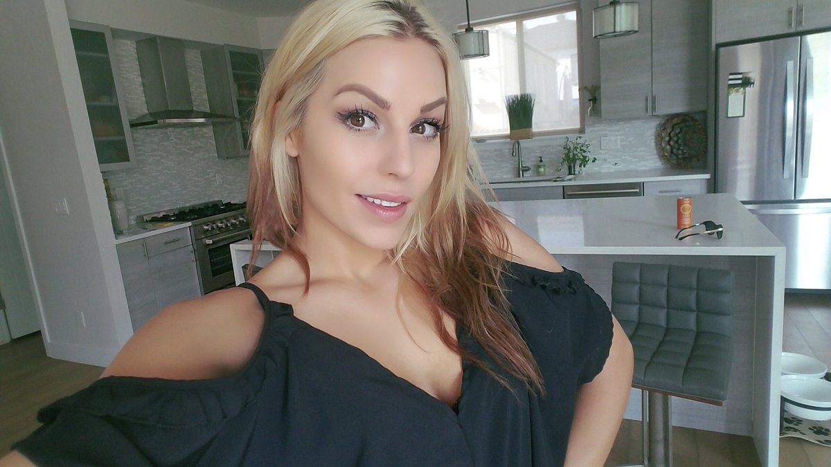 DashaJansen tweet media