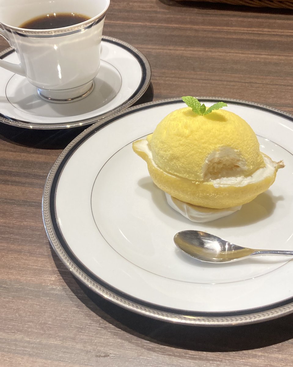 ﾓﾄｼﾞﾛのケーキをたべました