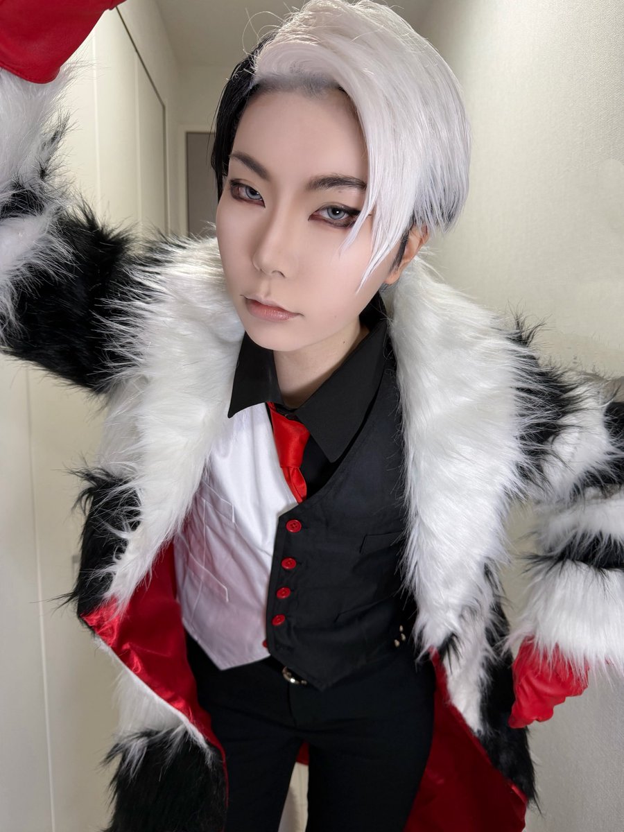 ⚠︎コスプレ/Cosplay⚠︎ ツイステ/twst 宅コス 覗き込みｸﾙｰｳｪﾙ先生