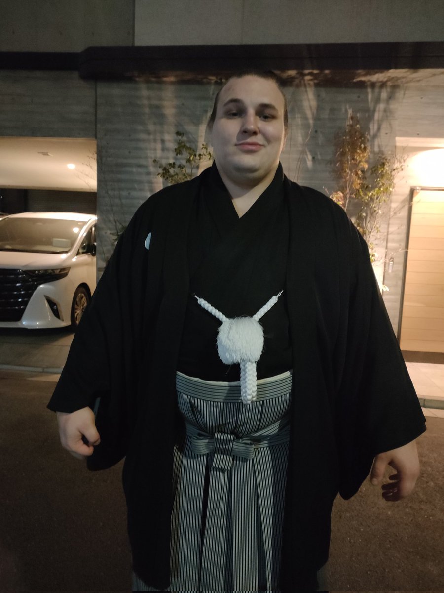 今から5分前位にNHKに向かった安青錦関。 改めて、初場所の優勝