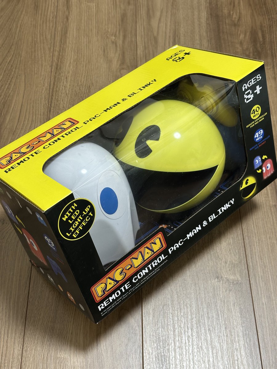 ファミコン　PAC-MAN パックマン　ラジコン パックマンのラジコン、普通の4輪走行なのは風情がない。
