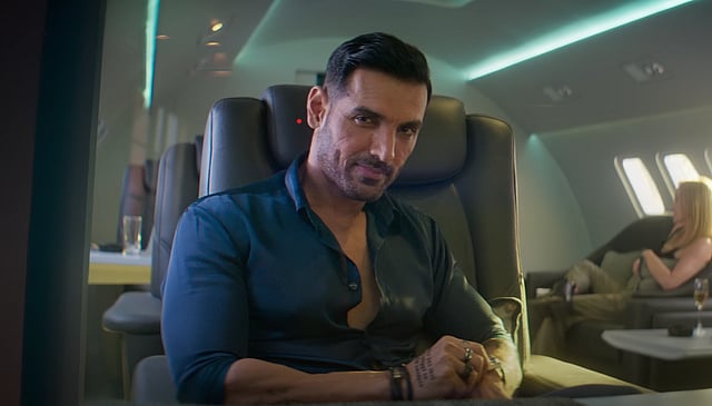 HetTannaHere's tweet image. I am out of words, it has already shut the mouths of haters and the boycott gangs. Why to remember them now? Just celebrate the 3 year anniversary. 🔥❤️

#Pathaan will always remain special, for every single cinema lover, it brought the fire at the box office again. Especially