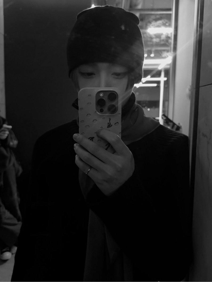 우연 tweet media