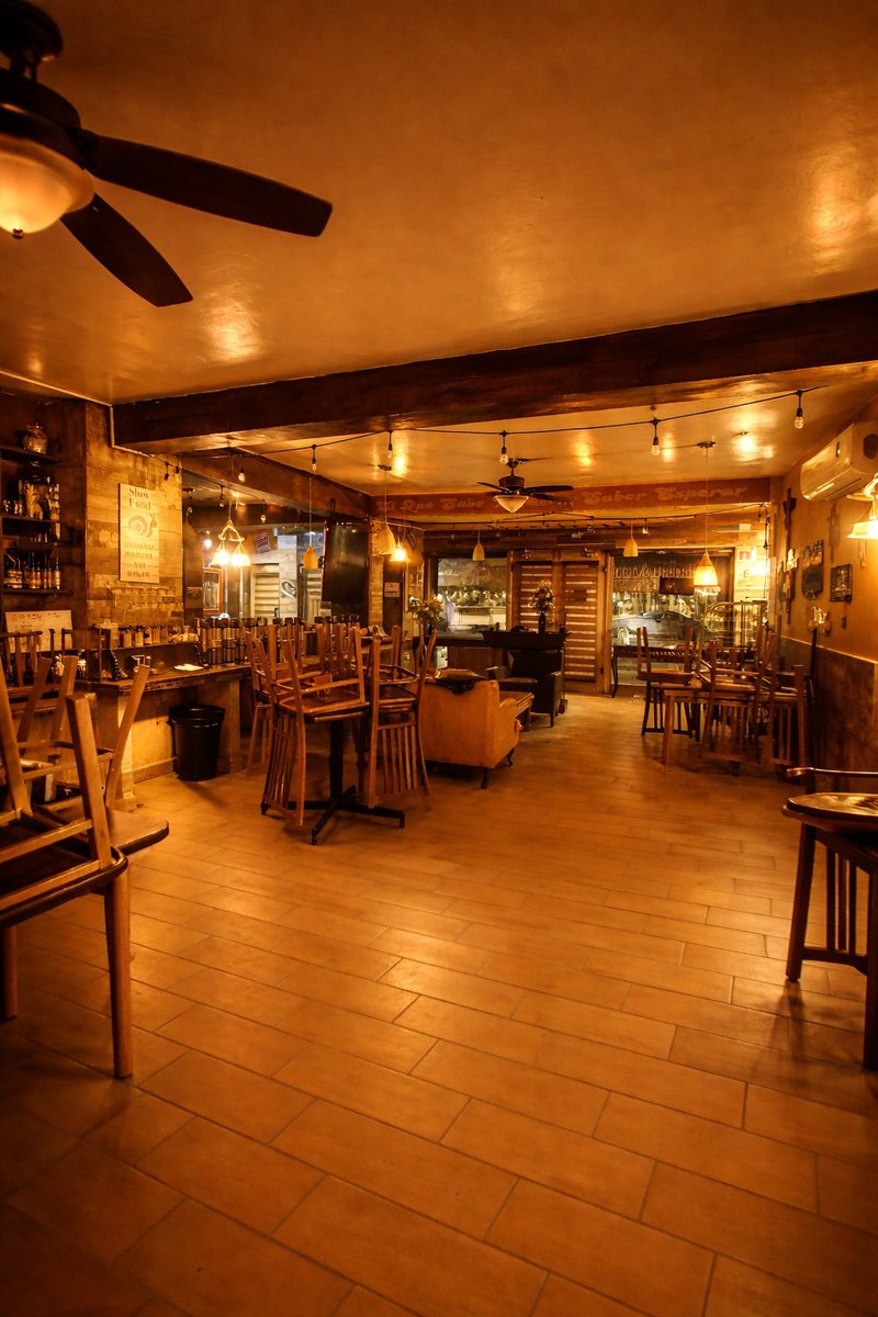 ercuno's tweet image. ⸻

✨ Domingo, Día del Señor 🙏
Domingo de misa y de agradecer.
Domingo de pedir por quienes no tienen calor en su hogar ❤️

En Mi Café Parroquia te esperamos hoy con:
🍲 Menudo
🥩 Barbacoa
🍜 Pozole
🌮 Desayunos mexicanos y comidas

🕕 Café desde 6:00 a.m.
🍽️ Comedor 7am&amp;amp;5pm