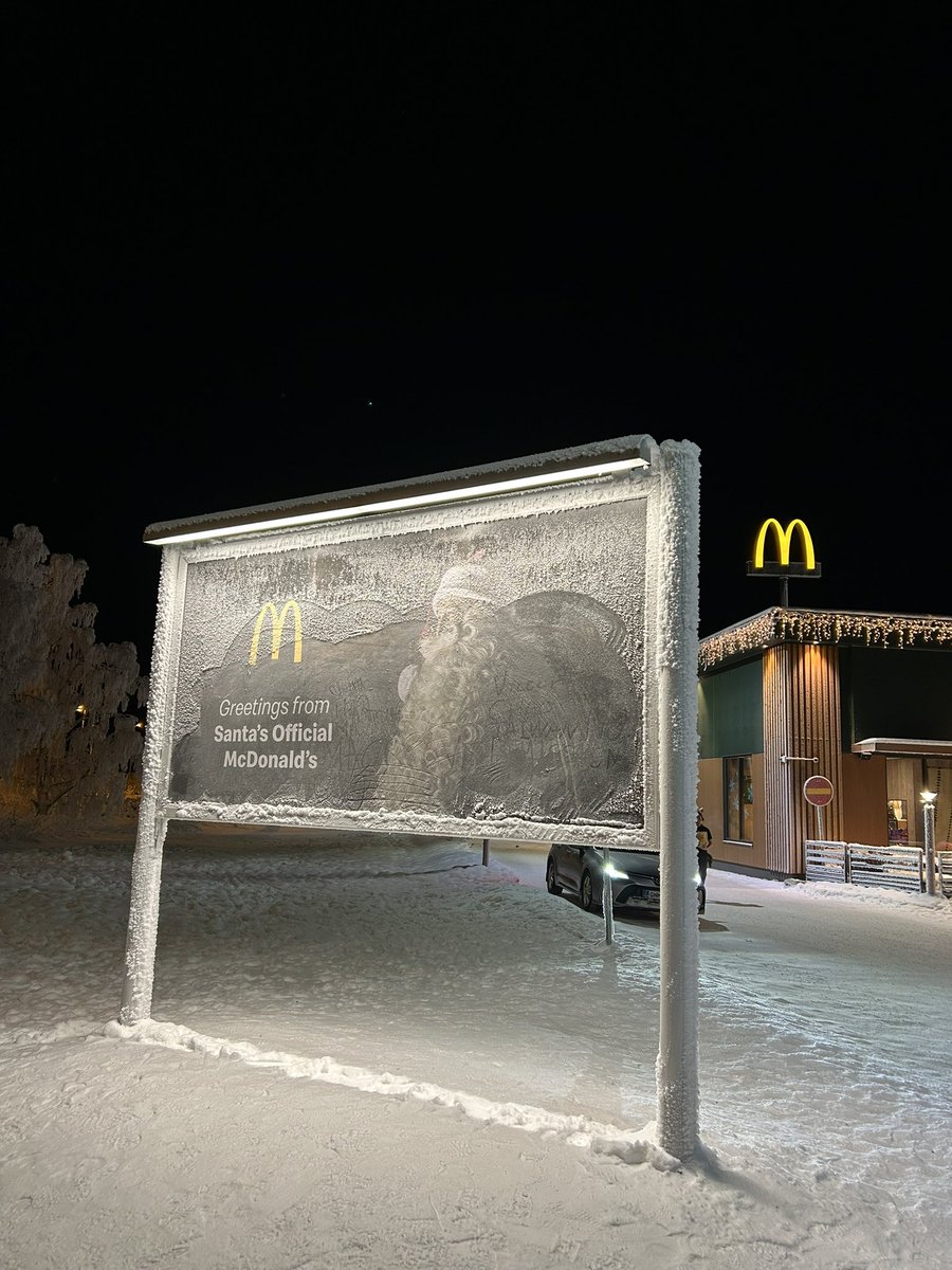 cathay_chen's tweet photo. Rovaniemi, Lapland 🇫🇮 https://t.co/ryB3XOsBmD