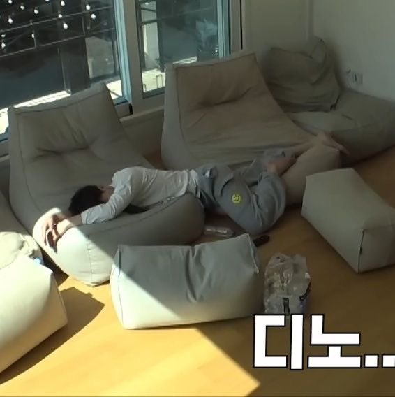 데이 tweet media