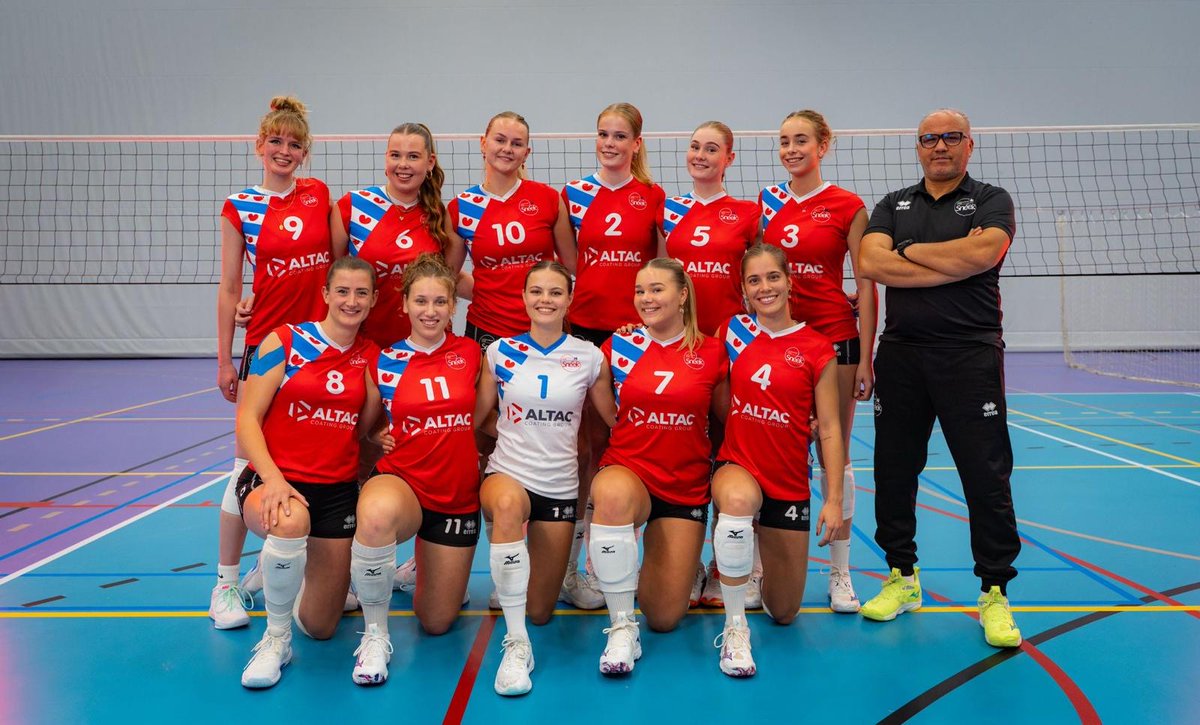 In de Eerste Divisie kon Tjoba in de topper de genadeklappen van VC Sneek D2 afweren en nam een 1-3 zege mee naar Drenthe. Lees het verslag nu op VoV. 
vizieropvolleybal.nl/vc-sneek-d2-ve…