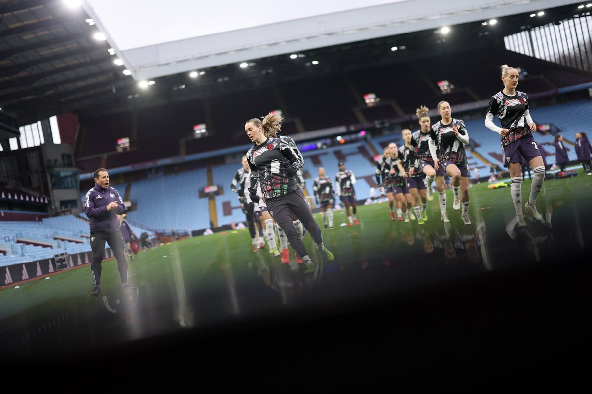 ManUtdWomen's tweet photo. It's almost go-time ⏱️🔥 https://t.co/9t8SD7YrCW