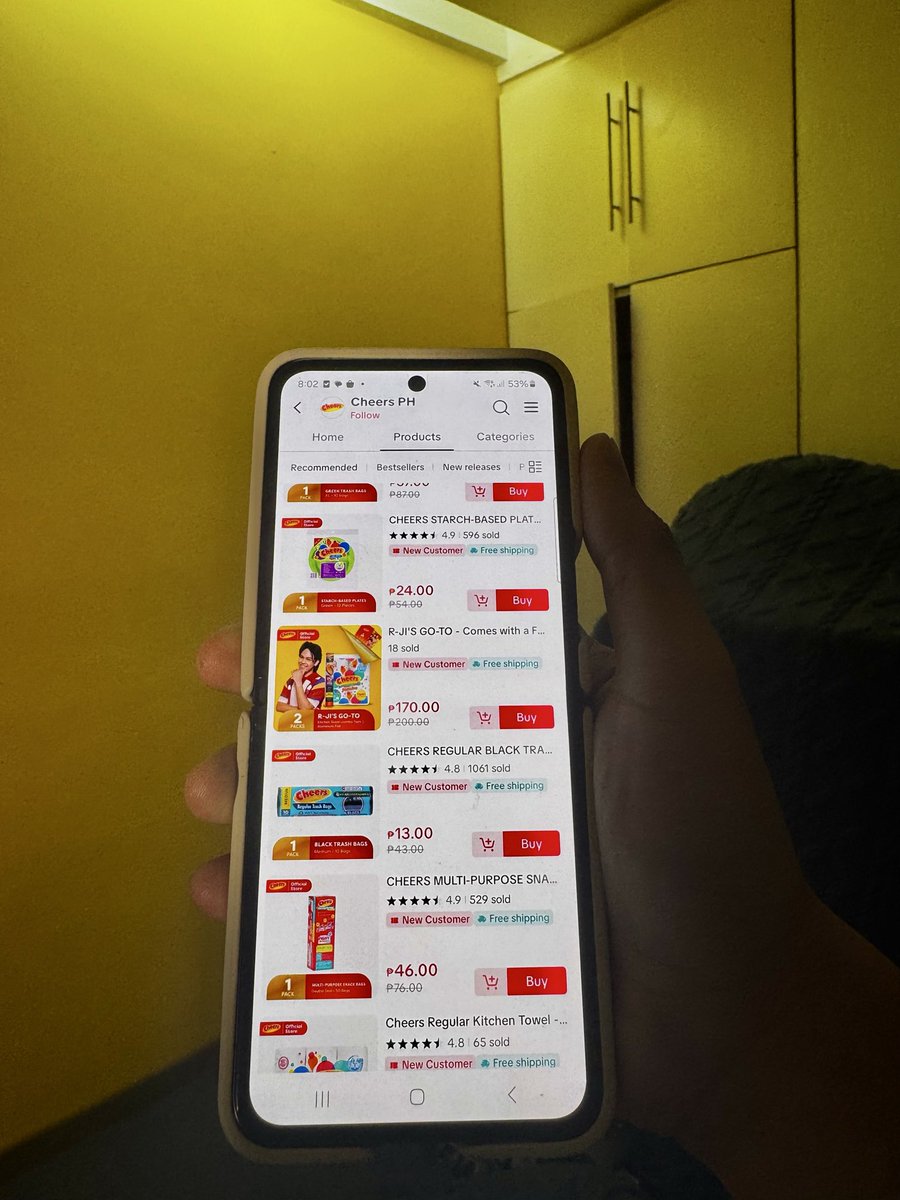 Kung 'di mo pa nakukuha ang photocard ko, h'wag kang mananawang hanapin ako!! 

Restock your kitchen essentials and check out the <a href="/cheers_ph/">Cheers</a> x Alamat bundles for a FREE random photocard. Baka ako na ang next na makuha mo