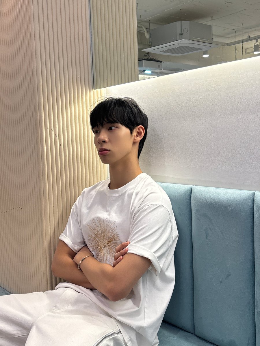 TIOT_NOW's tweet photo. [#건희]
입술 한바가지~🤍

#홍건희 #HONGKEONHEE
#TIOT #티아이오티 https://t.co/60XNFGZsku