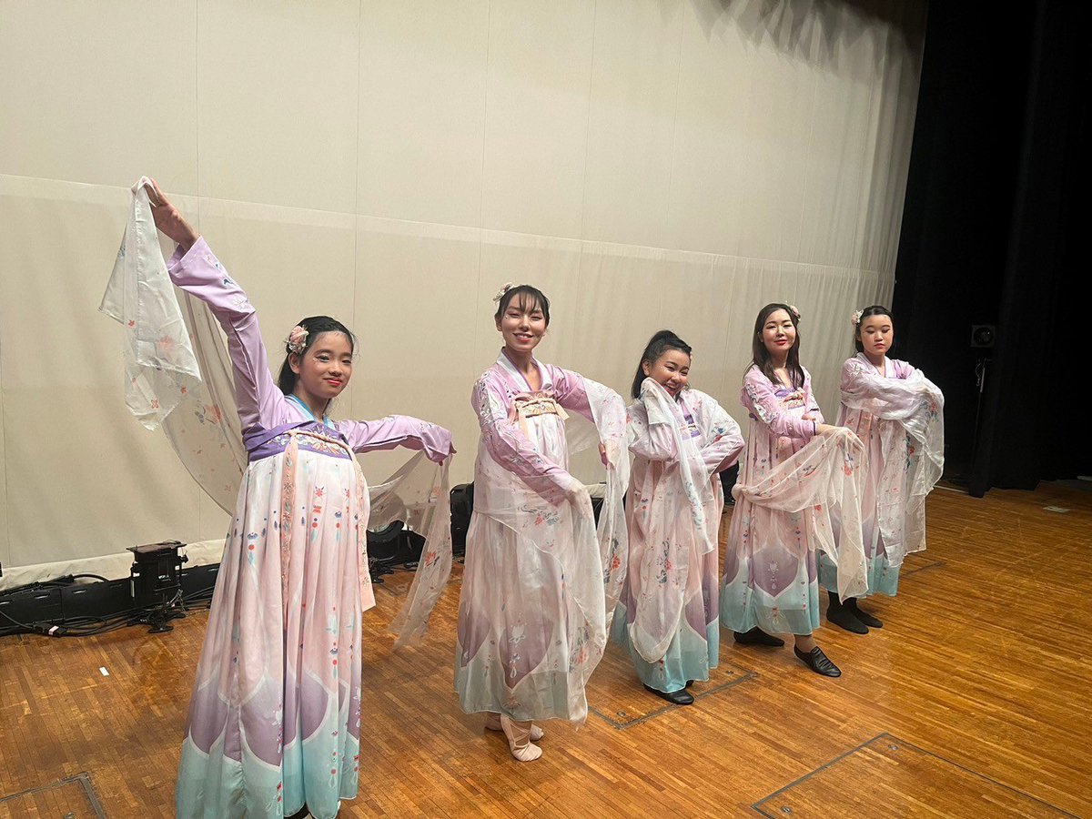 多摩市・聖蹟桜ヶ丘「ジャズダンス初級クラス」haydance.net/?page_id=1412 小学4年以上〜大人対象♪テーマパークダンス♪シアタージャズダンス♪モダンジャズダンス♪体験レッスン受付中
#多摩市 #聖蹟桜ヶ丘 #ジャズダンス初級クラス #テーマパークダンス #シアタージャズダンス #モダンジャズダンス