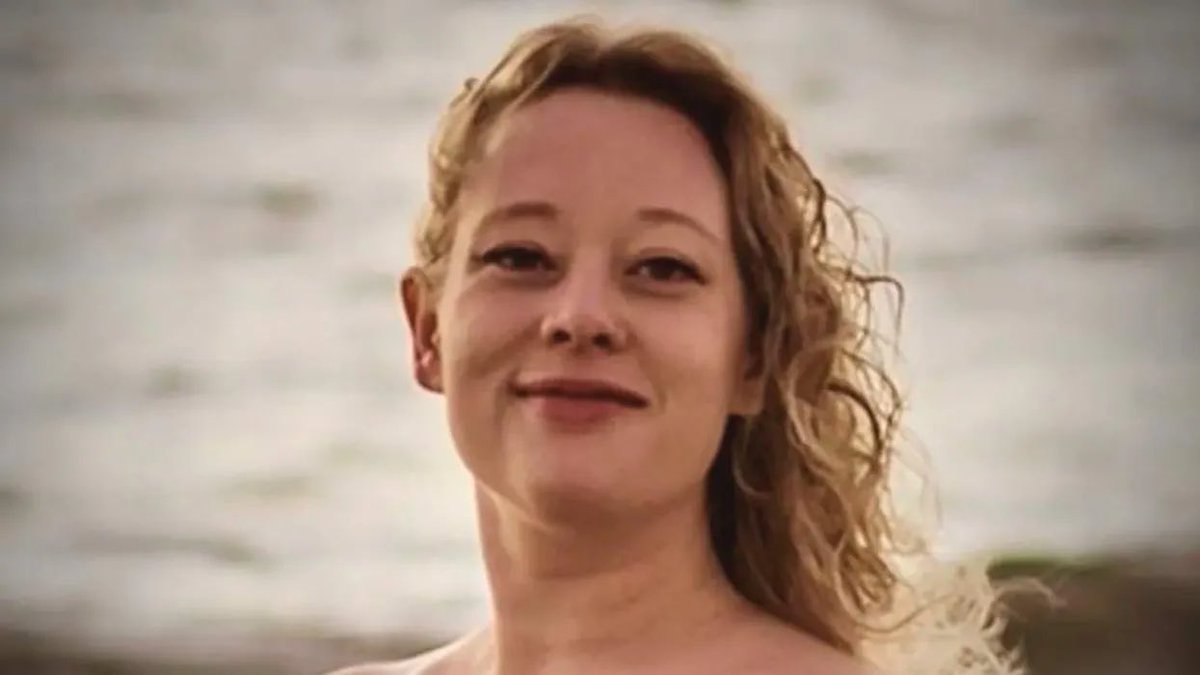 TheModerateCase's tweet image. The same “tolerant” left that said “I’m not supporting it, but I won’t lose sleep over it” when people were openly celebrating violence against Charlie Kirk now demands “SAY HIS NAME” and “SAY HER NAME” over Renee Good and Alex Pretti in Minnesota.

So which is it?

Either human…