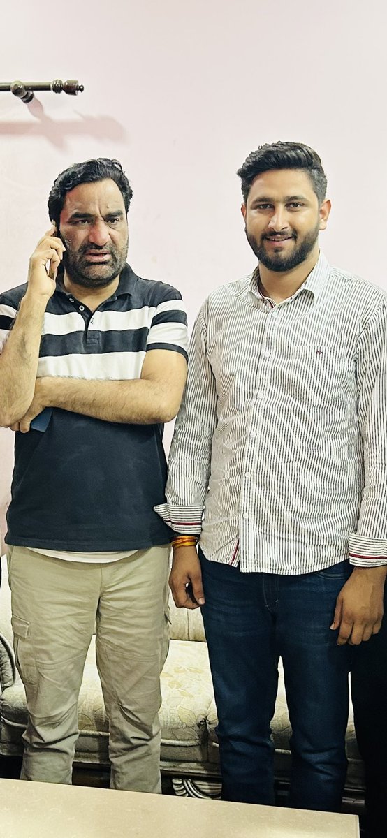 राष्ट्रीय लोकतांत्रिक पार्टी सुप्रीमो एवं नागौर सांसद श्री हनुमान बेनीवाल जी को जन्मदिवस की हार्दिक बधाई एवं शुभकामनाएं।

श्री वीर तेजाजी जी महाराज से आपके उत्तम स्वास्थ्य एवं दीर्घायु जीवन की कामना करता हूँ।
<a href="/hanumanbeniwal/">HANUMAN BENIWAL</a>