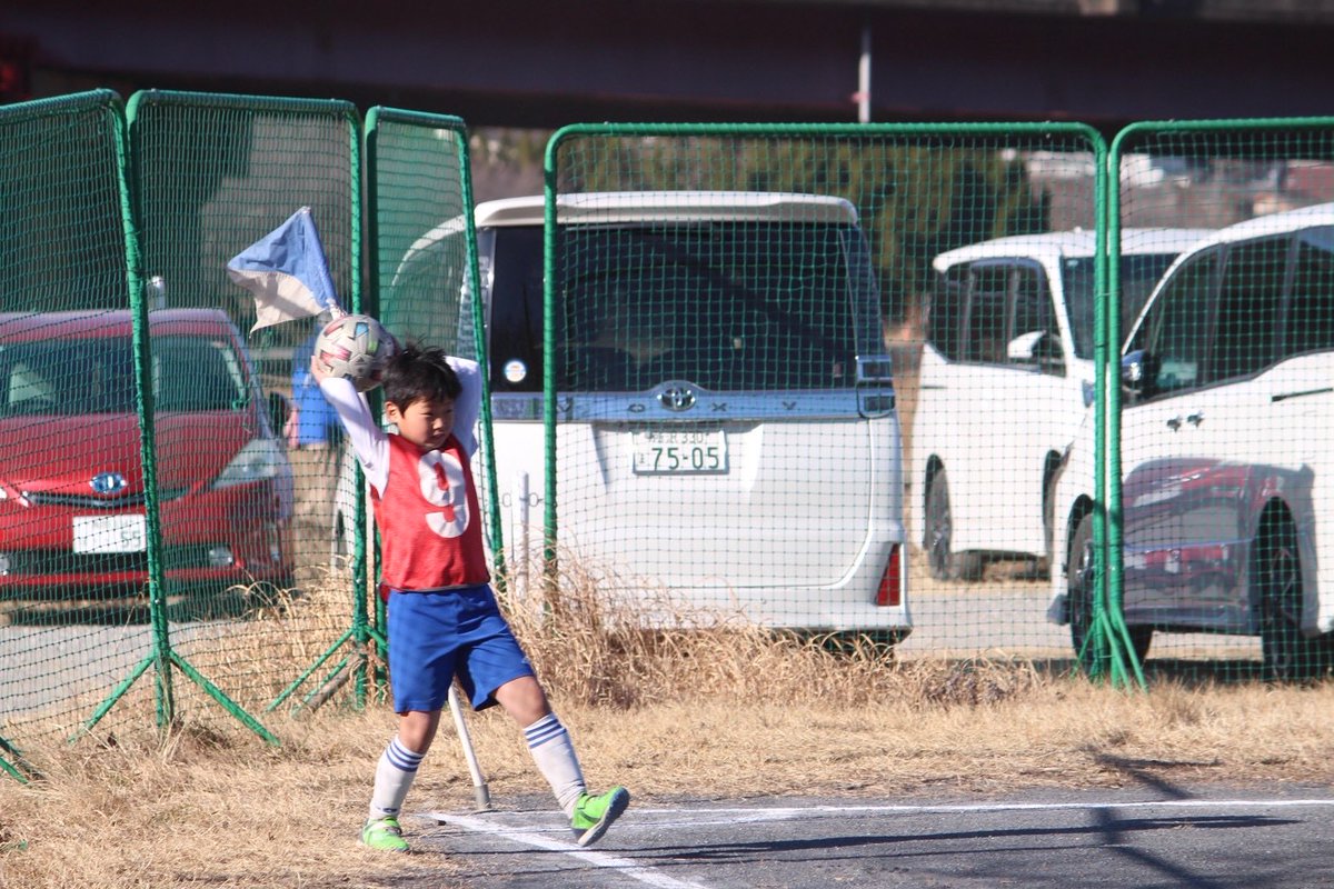 ClubKitano's tweet photo. 1/25  3年  レアル狭山TM（笹井河川敷G）
レアル狭山1-0,1-0,1-1
富士見2-0,1-1,1-0
（ﾂﾊﾞｻ3,ﾕｳｶﾞ2,ﾓﾓﾄ,ﾖｳﾀ）

前回TMでインターセプトを上手くできた良いイメージが残っていて、最初の2試合がとても良かったです!
MFが攻撃時に押し上げて前でプレーすることでチャンスが増えましたね⚽️ https://t.co/sDPIwWrbbI