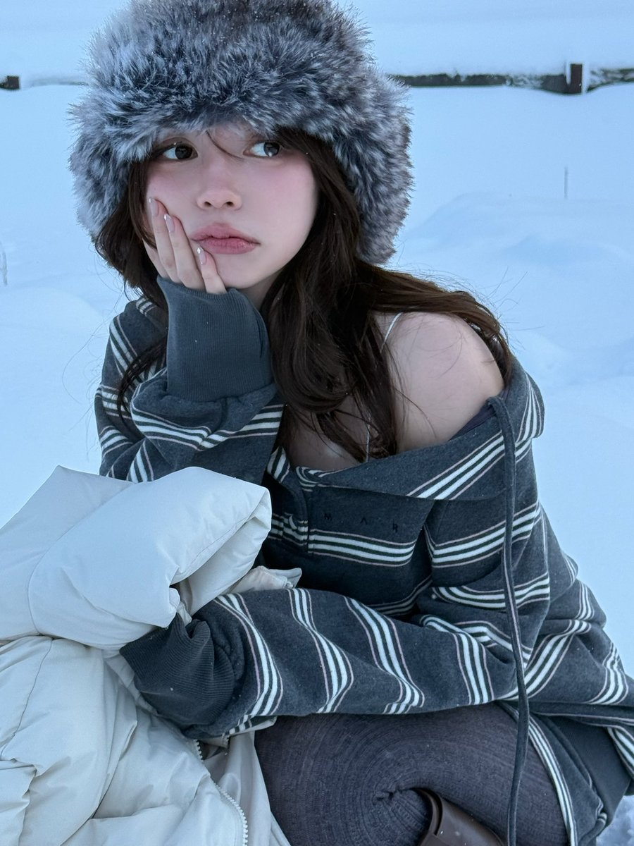 mariak212's tweet photo. 北海道で⛄️
やっぱりボーダーが好き⛄️！
次の発売は、2月3日です♡ https://t.co/9xj6viY6Y8