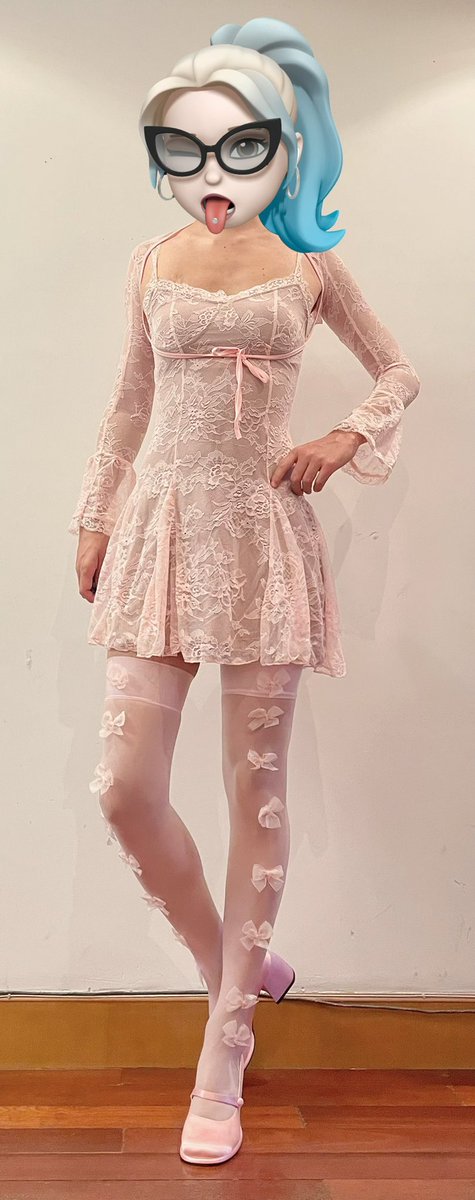 SissyReina tweet media