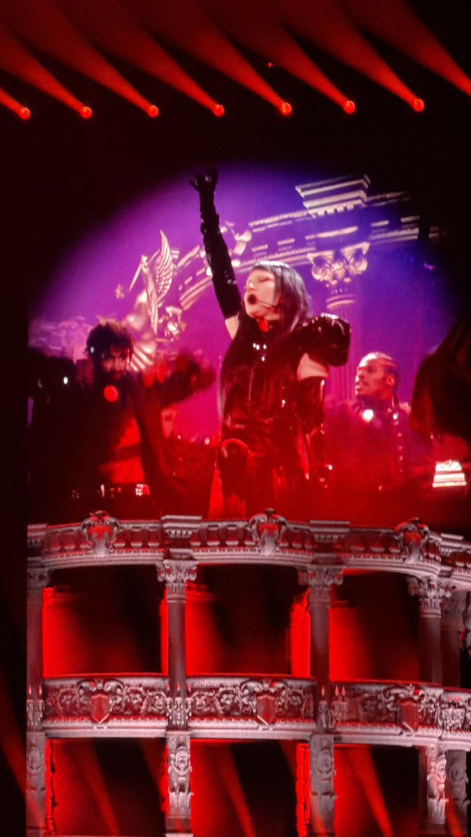 LADY_GAGA_JPN's tweet photo. ✨東京公演Day 1まとめ✨

18:16 開演
20:52終演
約2時間40分

サプライズソング:
Always Remember Us This Way
The Edge Of Glory

帯: ブラックの新衣装！🖤

Bow Song: Disco Heaven

#MayhemBallOsaka #MayhemBall https://t.co/OPvmdPHbD4
