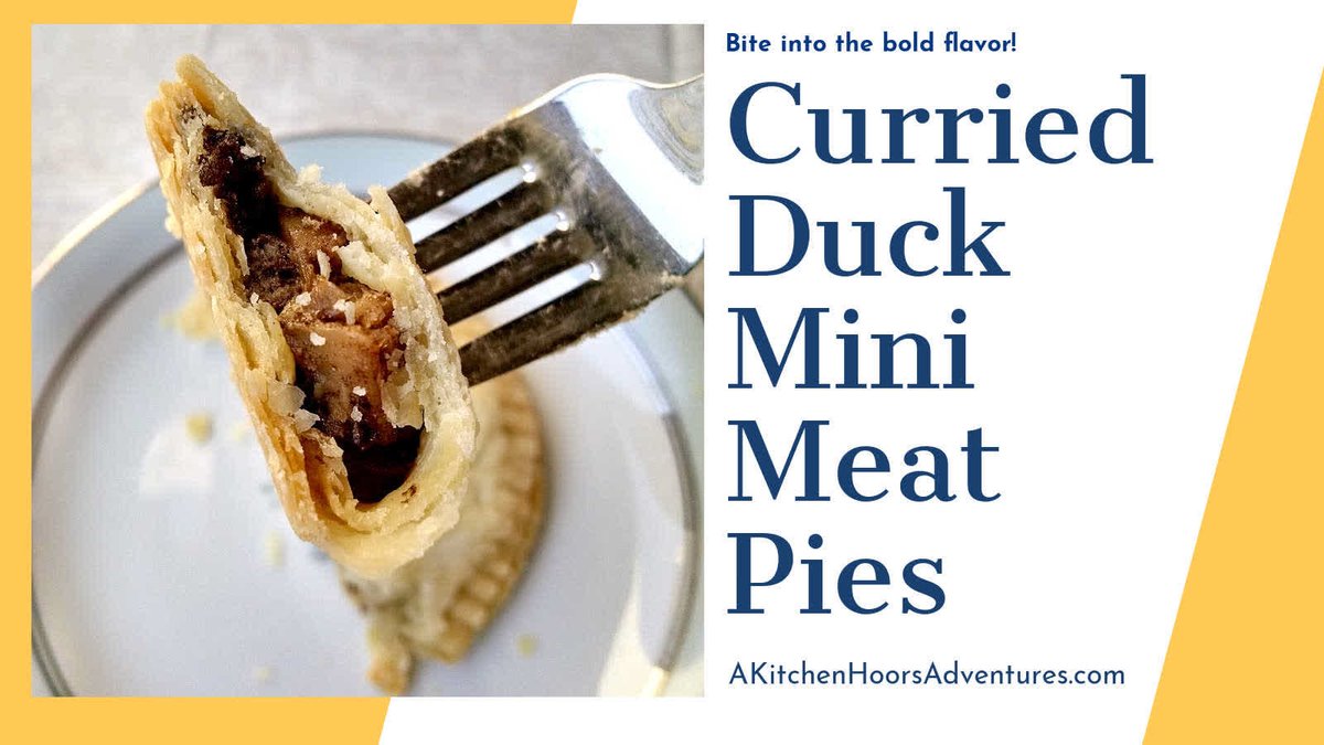 AKitchenHoor's tweet photo. Tailgate gatherings just got better with curried duck mini meat pies. Spice up your party &amp; make every game day unforgettable. #OurFamilyTable #MapleLeafFarmsDuck #meatpies #CurriedDuckPies #SavoryHandpies #CurriedDuckPieDelight #DuckLoversDelight
➡️ https://t.co/9rfHP5zuE2 https://t.co/xngV176M8s