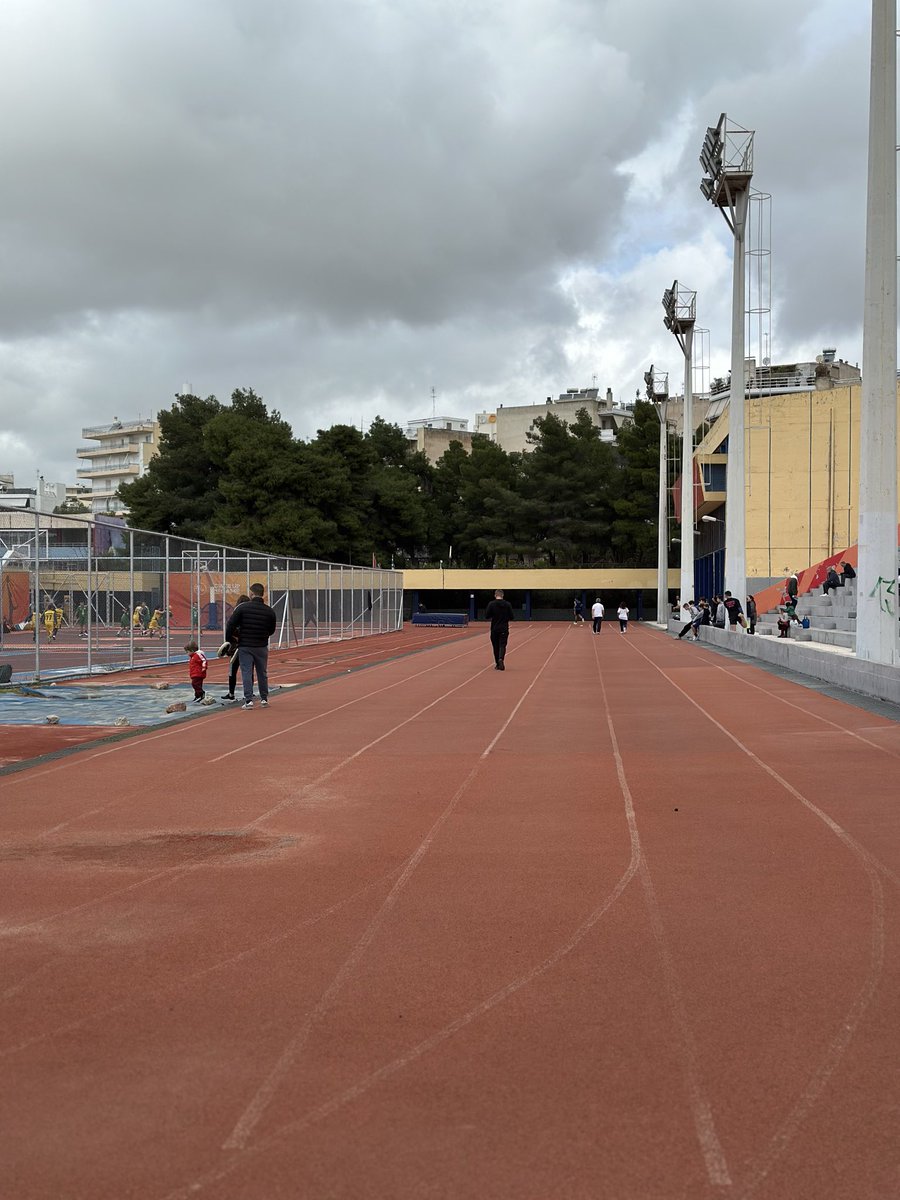 -πήγα κυριακάτικα για τρέξιμο;πήγα 
- και τι ξαταλαβα; Τίποτα
-μου έκανε καλό; Παρήγαγα ενδορφινες; τίποτα από τα παραπάνω 
-έβριζα πριν,κατά τη διάρκεια &amp; μετά; Πολύ! 
- είναι όλα μάταια ; Ναι είναι … 
-θα ξαναπάω ; Δυστυχώς πρέπει…. 
- ό,τι κοροϊδεύεις το λούζεσαι ; Φουλ !!