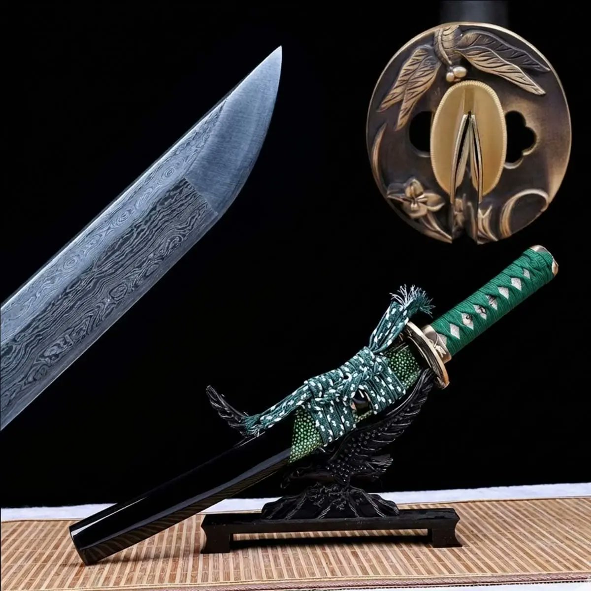 abswords's tweet photo. Hand-forged Damascus Tanto Sword by Ab Sword ⚔️
13-fold steel • 8,192 layers • full tang
Solid copper fittings, dragonfly &amp; lotus tsuba, genuine ray skin handle, rare pearl fish-skin saya.
https://t.co/YGCPOSndaN
#Tanto #DamascusSteel #JapaneseSword #AbSword https://t.co/ogQB6dKhCM