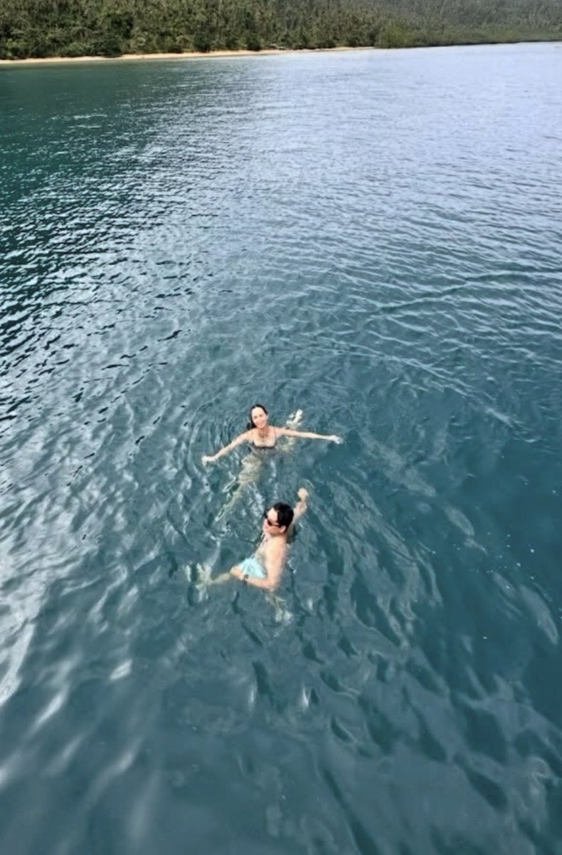 Kaila’s new sexy Igs post🥰🔥 
Ok ka lang Mr. Ford 😍 Alam namin na supportive ka sa ”Mahal” mo. 
🧡
#DanielPadilla #KailaEstrada