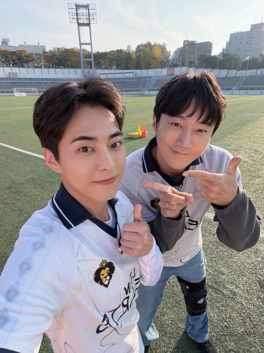 XIUMIN_INB100's tweet image. JTBC 뭉쳐야 찬다 4

이제 얼마 남지 않은 경기들!
경기 하나하나가 더 소중해지는 지금, 마지막까지 함께 달려주실 거죠? 💪✨

#시우민 #XIUMIN