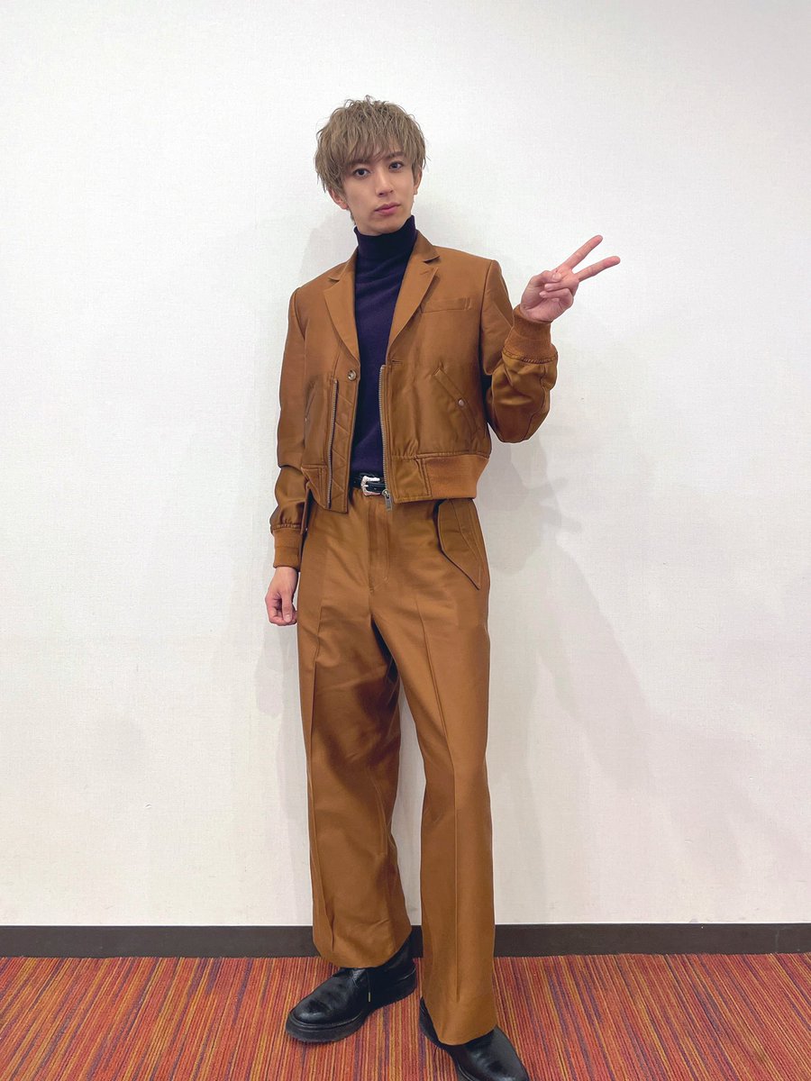 【 #松島勇之介 】
カレンダー手渡し会、
来てくださった皆様ありがとうございました！
来週はカレンダー手渡し会としては初の大阪にいきます！
是非会いにいらしてください！お待ちしております😊