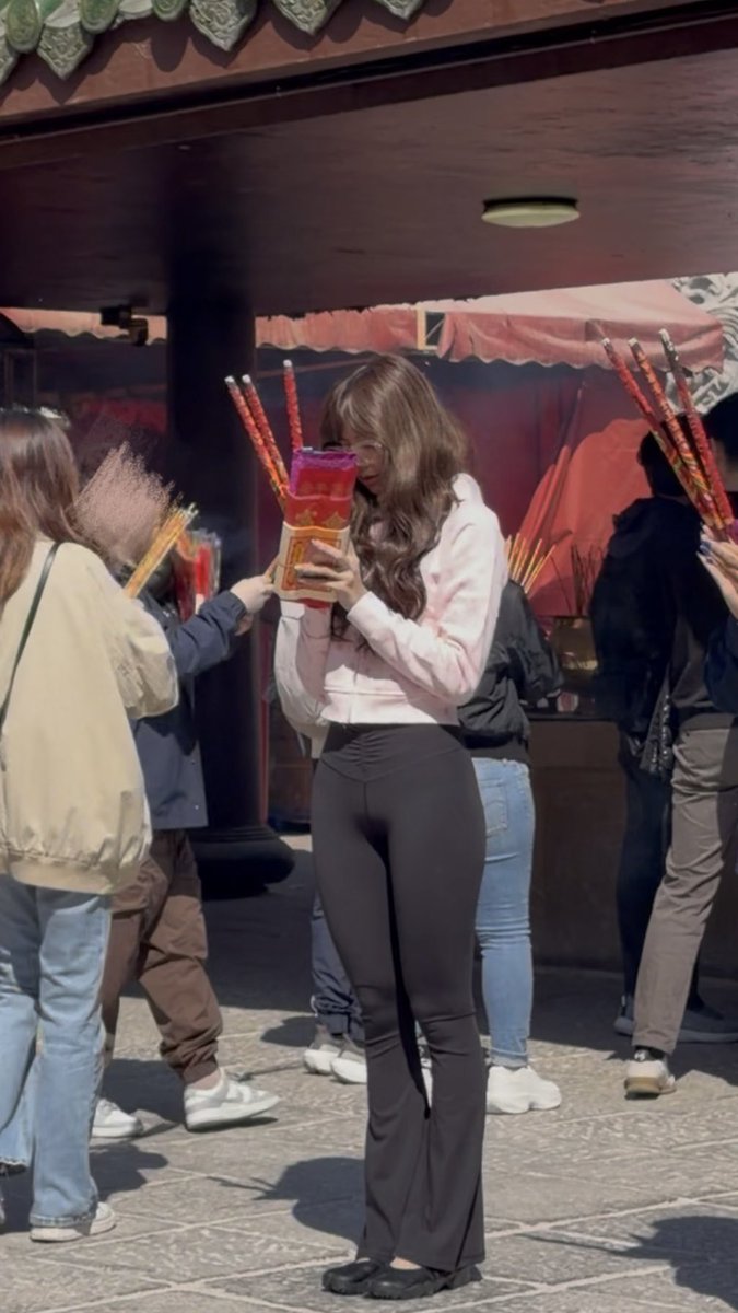 🇭🇰260125

so cute💖

HONG KONG LOVES LALISA
#DEADLINEinHK_LISA
#BLACKPINK_DEADLINE