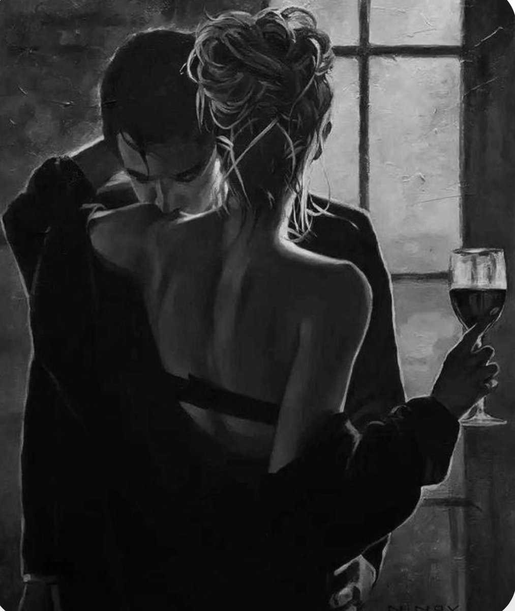 JJm934001427505's tweet image. Be the addiction that he craves 🔥