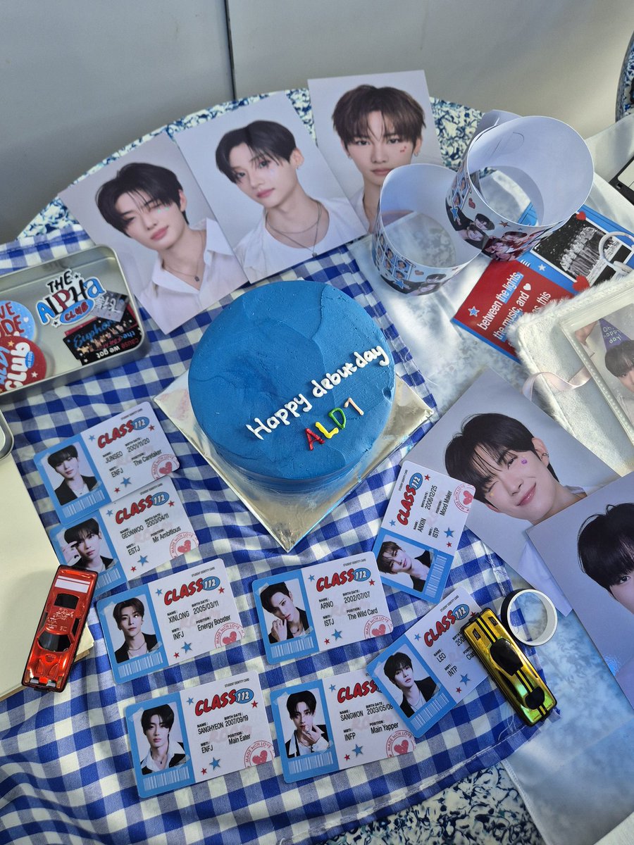 oyin 🎸 tweet media