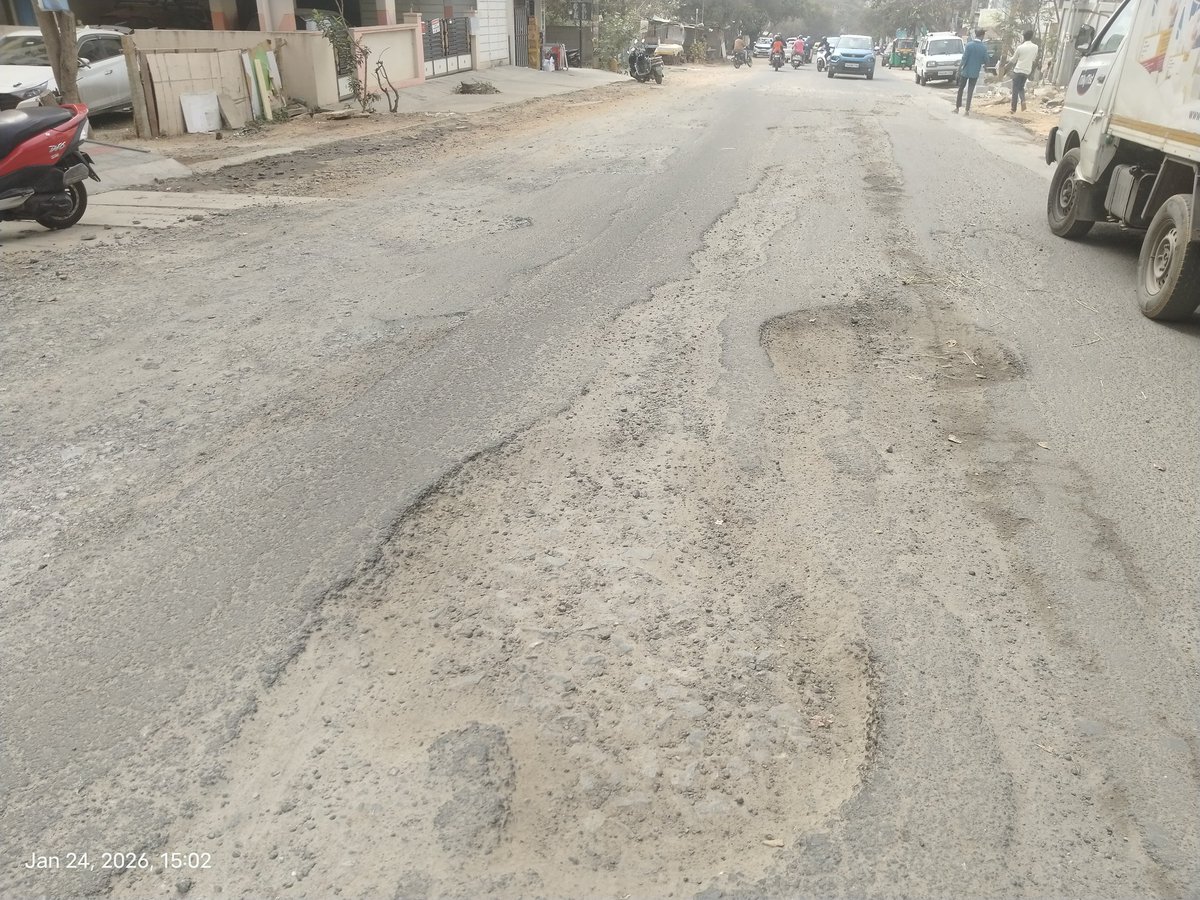 Dhananjaya_Bdvt's tweet photo. @ANI When do we get roads in Bengaluru? Taxpayers struggling to get basic necessities in Bengaluru. https://t.co/DBFu9aBLKW