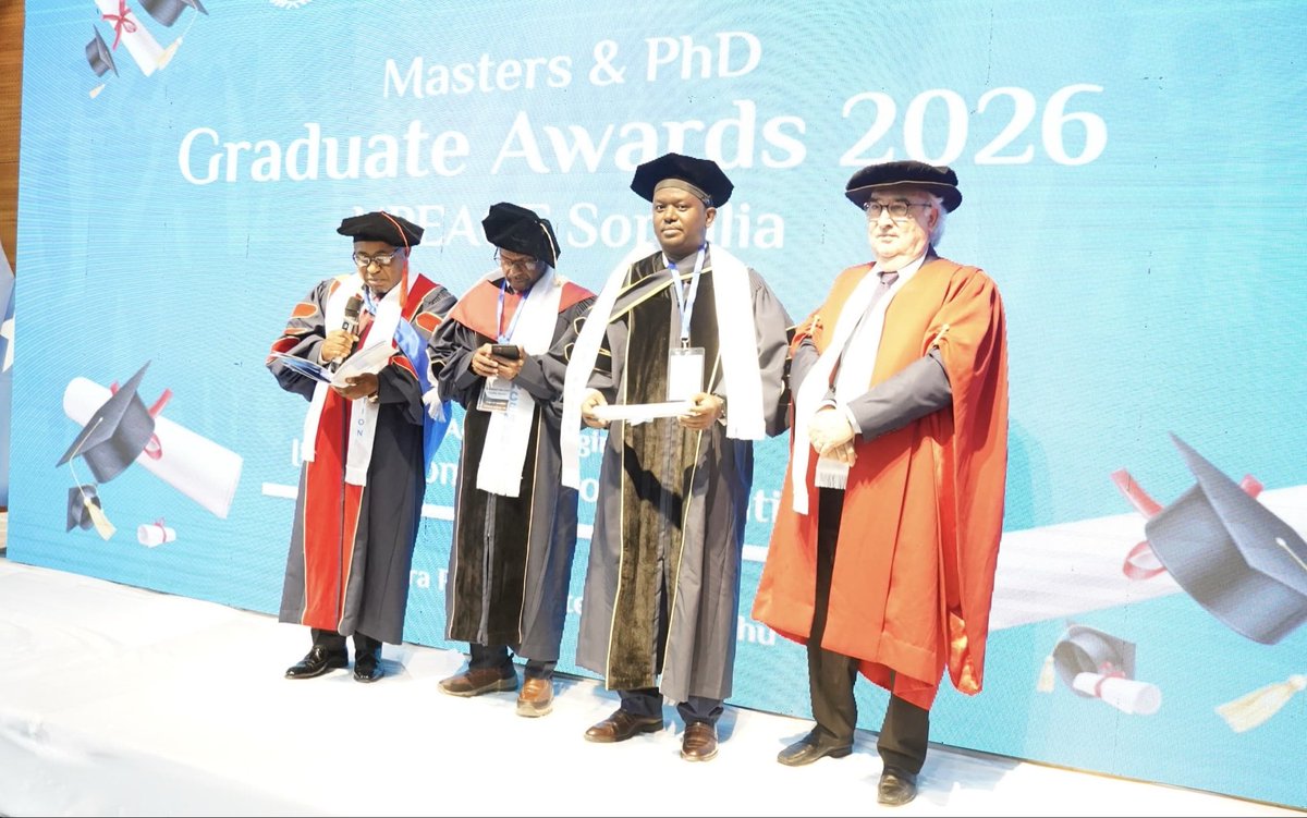 MahamedAOmar's tweet photo. Yesterday marked my PhD graduation 🎓
Truly grateful to family, mentors, and friends who supported me every step of the way. https://t.co/k2XzLCJZyP
