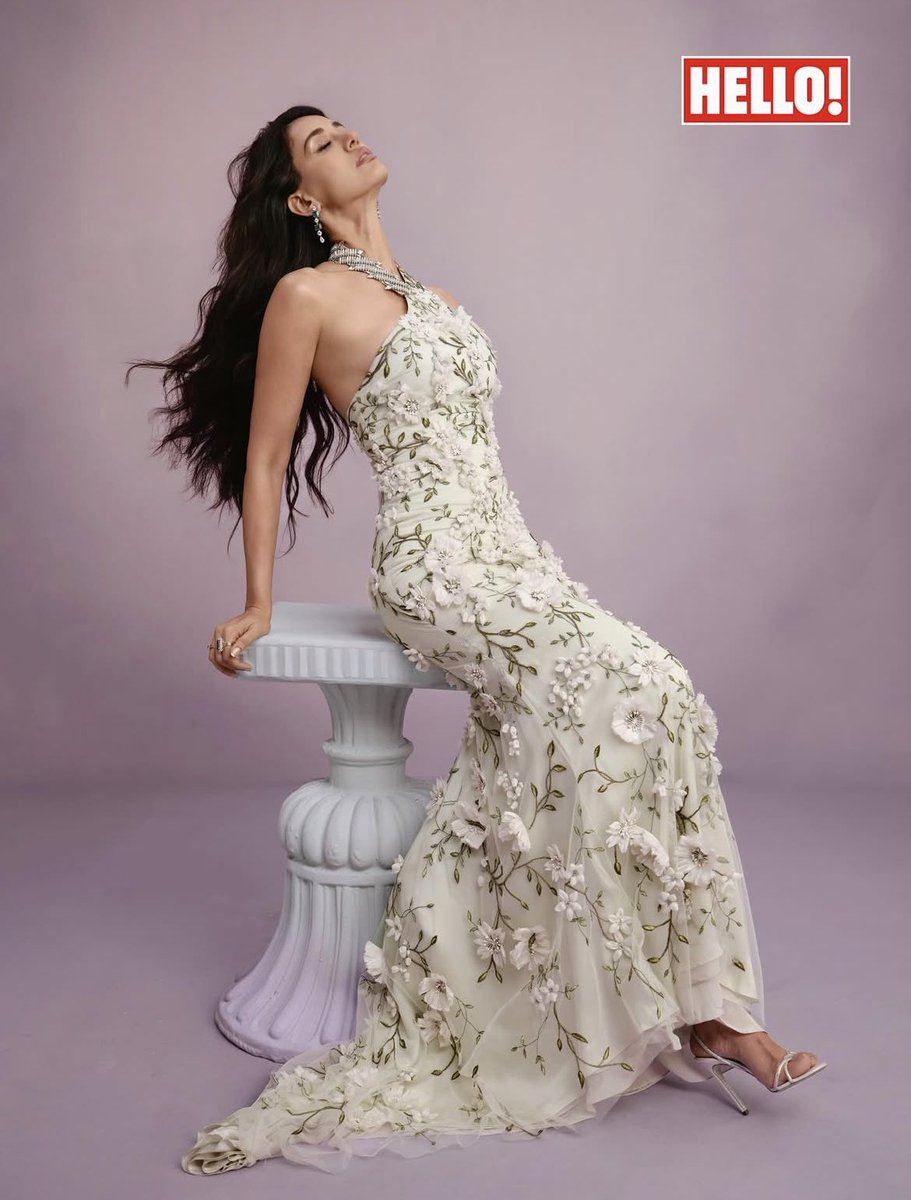 DishPatani's tweet photo. 🌷 https://t.co/JTacpzXVSm