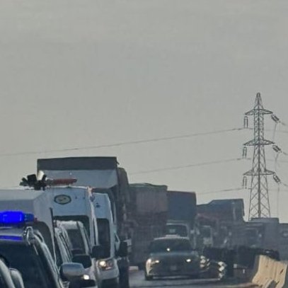 Suriye hükümeti ile PYD arasında önce 4 günlük, ardından 15 güne uzatılan ateşkesin kalıcı barış ve huzura dönüşmesini temenni ediyoruz.

Suriye’de süren çatışmalar, ağır kış şartları ile elektrik, su, yakıt ve temel gıdaya erişimde yaşanan ciddi sıkıntılar, mazlum Kürt halkının